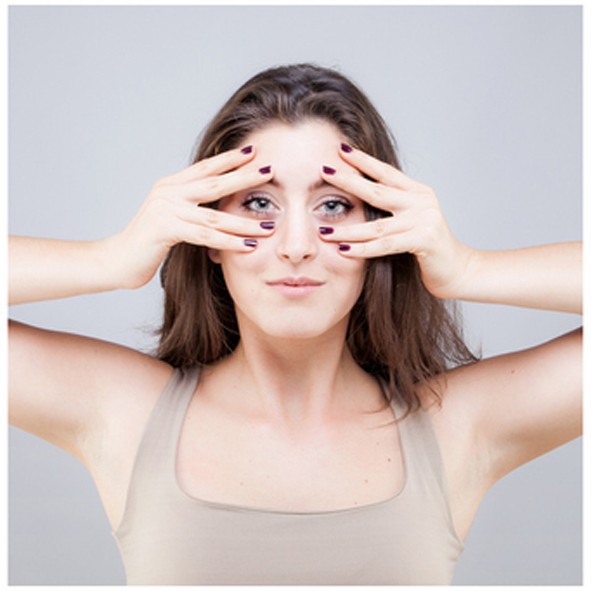 Gesichtsyoga Übung 5: Für einen offenen, strahlenden Blick